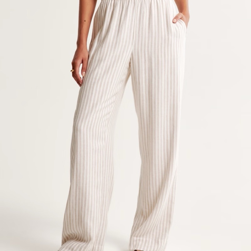 Abercrombie & Fitch Linen-Blend Pull-On Pant